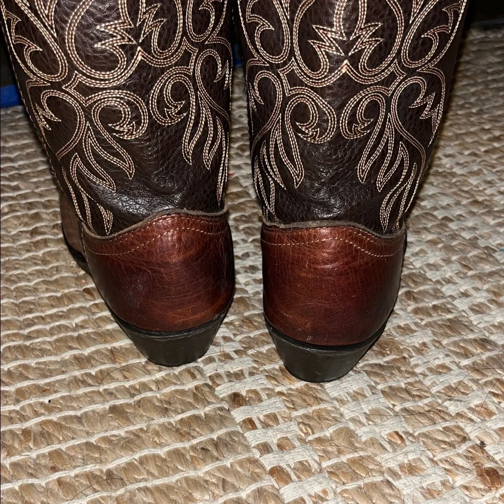 Women’sBrown Western Cowboy Boots - Classic Two-Tone Leather - Picture 4 of 10